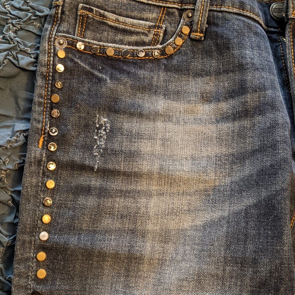 Jeans - Picture 2 of 5